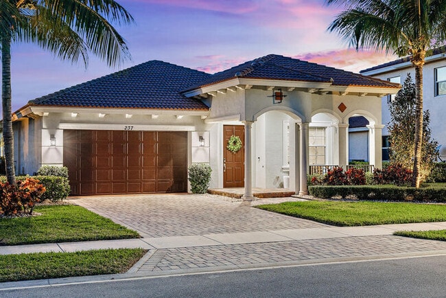 237 Porgee Rock Pl in Jupiter, FL - Building Photo - Building Photo