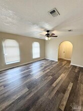 9037 El Matador Dr in Pensacola, FL - Foto de edificio - Building Photo