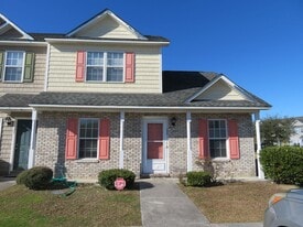 309 Ashwood Dr in Jacksonville, NC - Building Photo