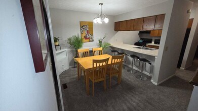 5388 Flintstone Dr in Westerville, OH - Building Photo - Building Photo