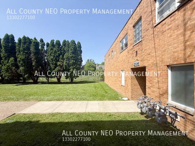 2116 Market Ave N in Canton, OH - Building Photo - Building Photo