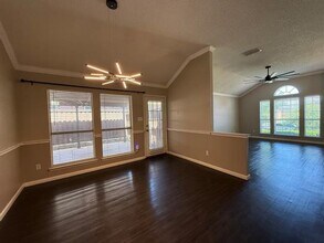 4001 Colorado Springs Dr in Fort Worth, TX - Building Photo - Building Photo