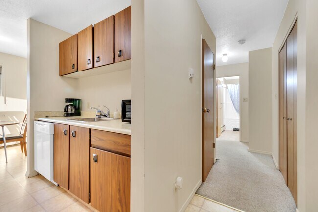 10609 102 St in Grande Prairie, AB - Building Photo - Building Photo