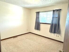 3812 Memorial Blvd in Kingsport, TN - Building Photo - Building Photo