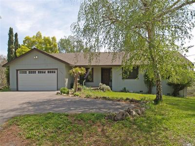 7385 Hidden Lake Rd in Forestville, CA - Building Photo