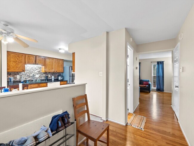 6035 Meyers Landing Ct in Burke, VA - Building Photo - Building Photo