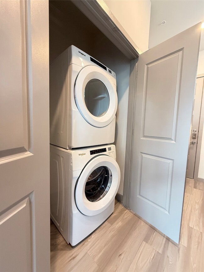 11604 Stonehollow Dr