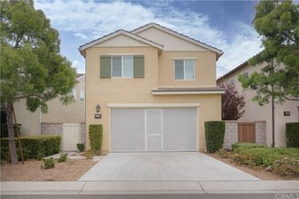 3218 S Edenglen Ave in Ontario, CA - Foto de edificio - Building Photo