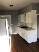 324 W Lima St, Unit Lower in Findlay, OH - Foto de edificio - Building Photo