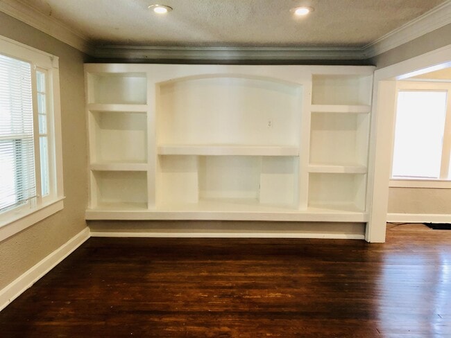 property at 3414 Bales Ave