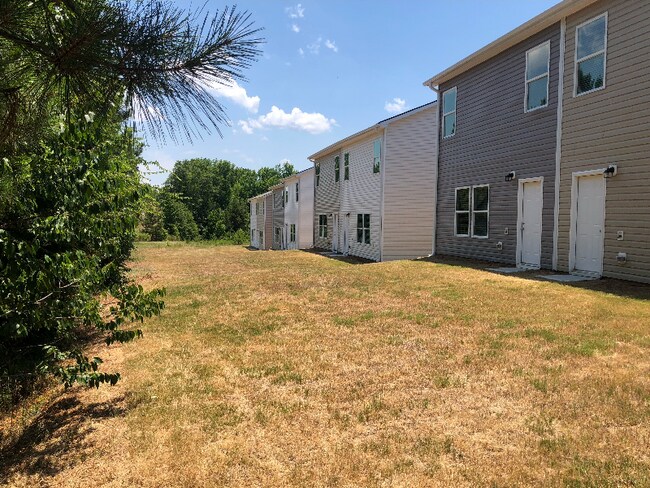 448 Oakwood Dr NW in Milledgeville, GA - Building Photo - Building Photo