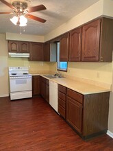 2806 Bainbridge Ave in Youngstown, OH - Building Photo - Building Photo