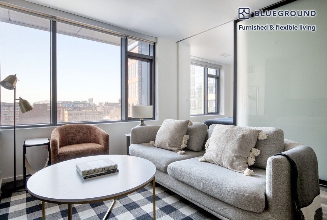345 Harrison Ave in Boston, MA - Building Photo