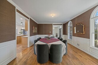 11 Viola Rd in Suffern, NY - Building Photo - Building Photo