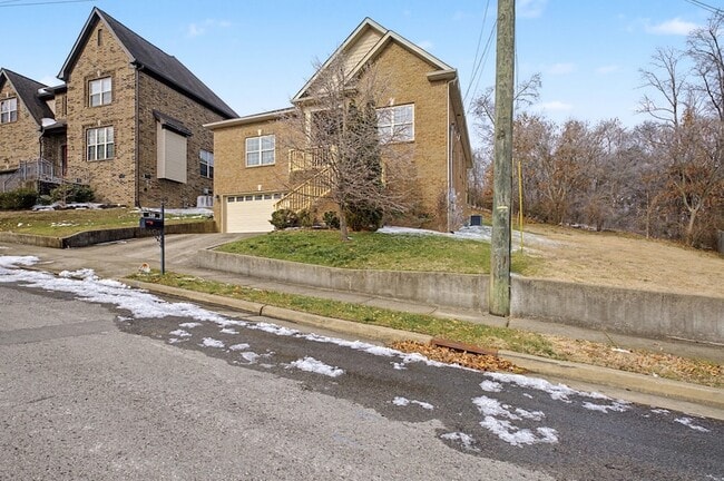 140 Tulip Grove Point in Nashville, TN - Building Photo - Building Photo