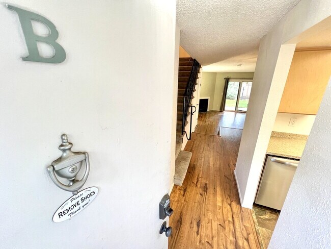 4808 97th Ave W in University Place, WA - Building Photo - Building Photo