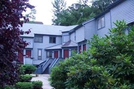 Hubbard Park Condominiums in Meriden, CT - Building Photo - Building Photo