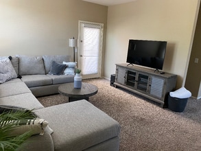 7742 W Palm Ln in Phoenix, AZ - Building Photo - Building Photo