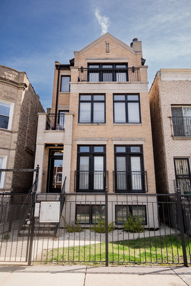 property at 6543 S Ingleside Ave