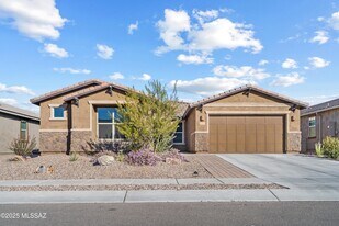 1009 E Silver Ray Dr in Oro Valley, AZ - Building Photo