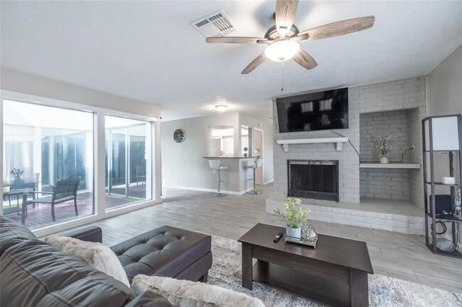 property at 9907 Towne Tower Ln