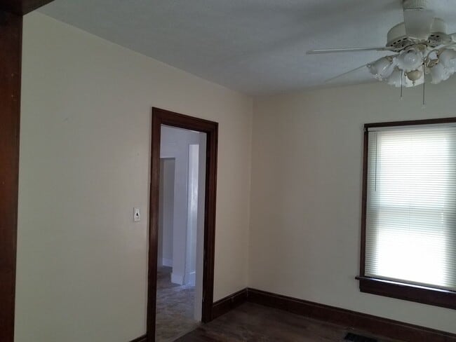 211 Pleasant Ave in Dayton, OH - Building Photo - Building Photo
