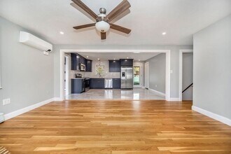 1 Market St, Unit 1 in Amesbury, MA - Building Photo - Building Photo