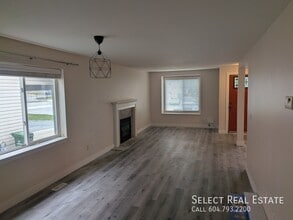 5614 Kathleen Dr in Chilliwack, BC - Building Photo - Building Photo