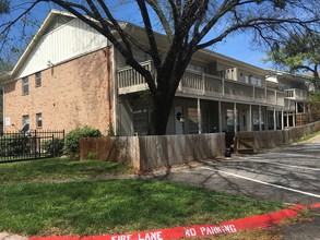 1009, 1204, 1215, 1216 & 1219 in Fort Worth, TX - Building Photo - Building Photo