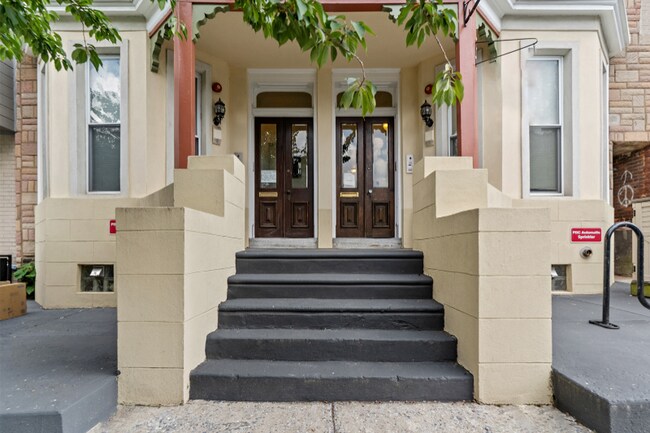 3830 Baring St in Philadelphia, PA - Foto de edificio - Building Photo