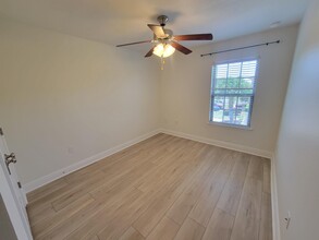 2145 Wilsons Plover Cir in Navarre, FL - Building Photo - Building Photo