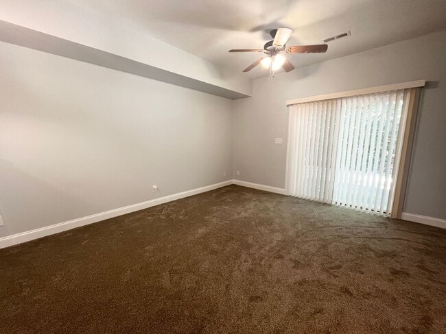 414 Harbor Bay Dr in Elizabeth City, NC - Building Photo - Building Photo