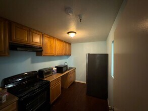 17814 Murphy Pkwy in Lathrop, CA - Building Photo - Building Photo