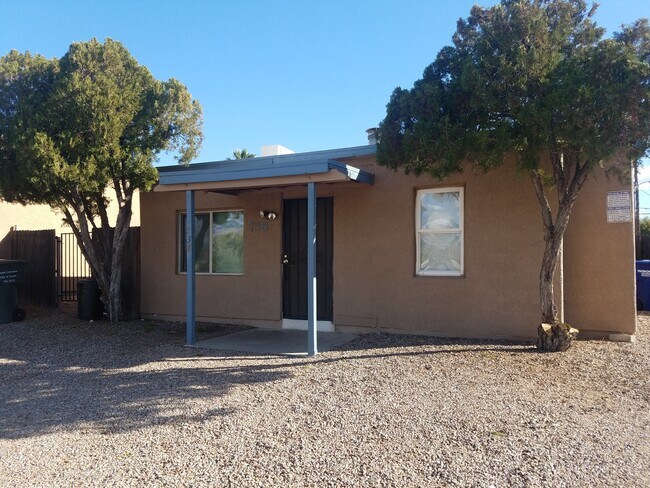 property at 738 E Elm St