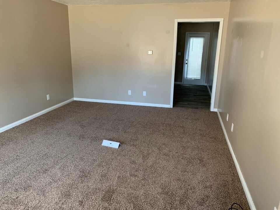 1806 Kraig Dr in Crawfordsville, IN - Building Photo