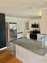 1374 State St in Veazie, ME - Building Photo - Building Photo