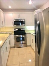 400 Majorca Ave in Coral Gables, FL - Building Photo - Building Photo