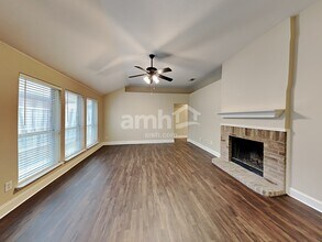 1617 Kelly Ln in Royse City, TX - Foto de edificio - Building Photo