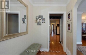 290 Bogert Ave in Toronto, ON - Building Photo - Building Photo