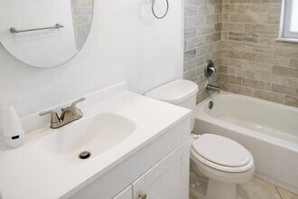 13430 Pine Needle Ln in Ft. Myers, FL - Building Photo - Building Photo