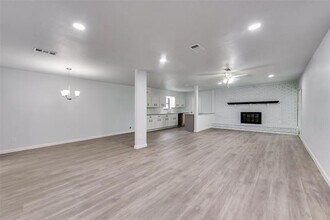 2417 Highland Rd in Dallas, TX - Building Photo - Building Photo