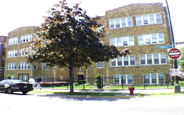 4944 N Kimball Ave in Chicago, IL - Foto de edificio - Building Photo