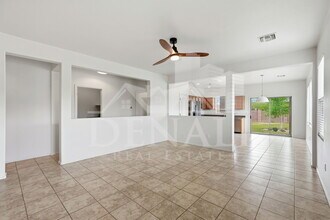 584 N Highlands Grove Ln in Sahuarita, AZ - Building Photo - Building Photo