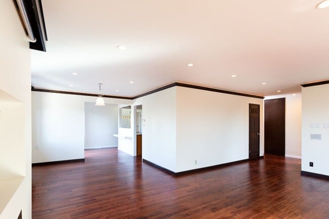 45 Stratford Rd in Kensington, CA - Building Photo - Building Photo