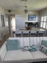 7 Bristol Ln in Ormond Beach, FL - Building Photo - Building Photo