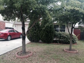 9271 Everton in San Antonio, TX - Building Photo - Building Photo