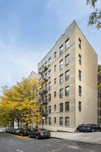 583-593 W 215th St in New York, NY - Building Photo - Building Photo