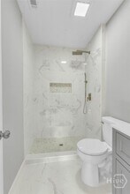 832 W 44th St in Savannah, GA - Building Photo - Building Photo