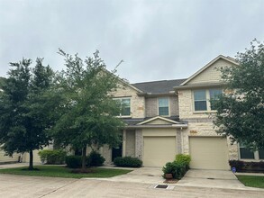 16020 Fountainview Dr in Montgomery, TX - Building Photo - Building Photo
