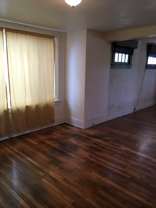 1616 Miriam St in Pittsburgh, PA - Building Photo - Building Photo
